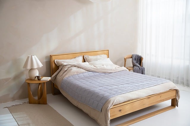 Jak chránit matracový povlak a udržet postel čistou