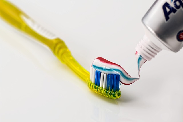 Rozumění hygieny ústní dutiny - proč je dezinfekce kartáčku důležitá