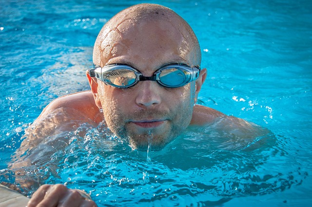 3. Efektivní a šetrné ​čištění​ plaveckých brýlí: ‌návod k ⁣správnému postupu
